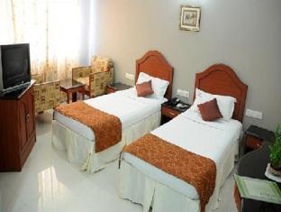 Hotel Peninsula Chennai Zewnętrze zdjęcie